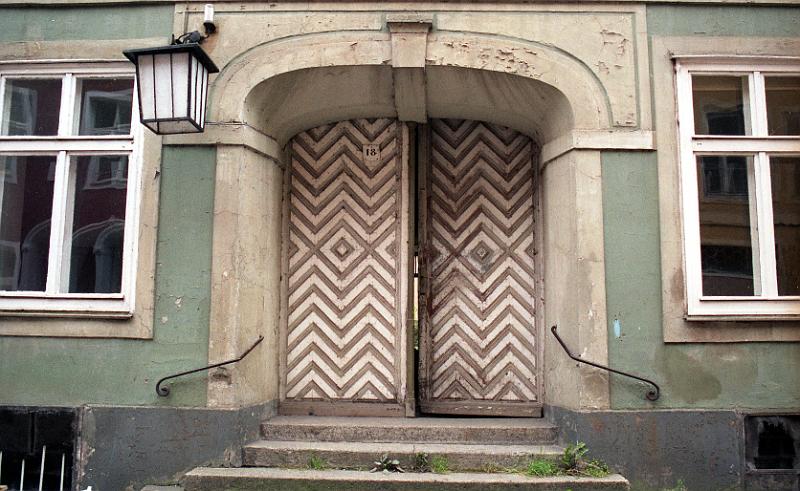 Stralsund, Türen 1998 (4).jpg